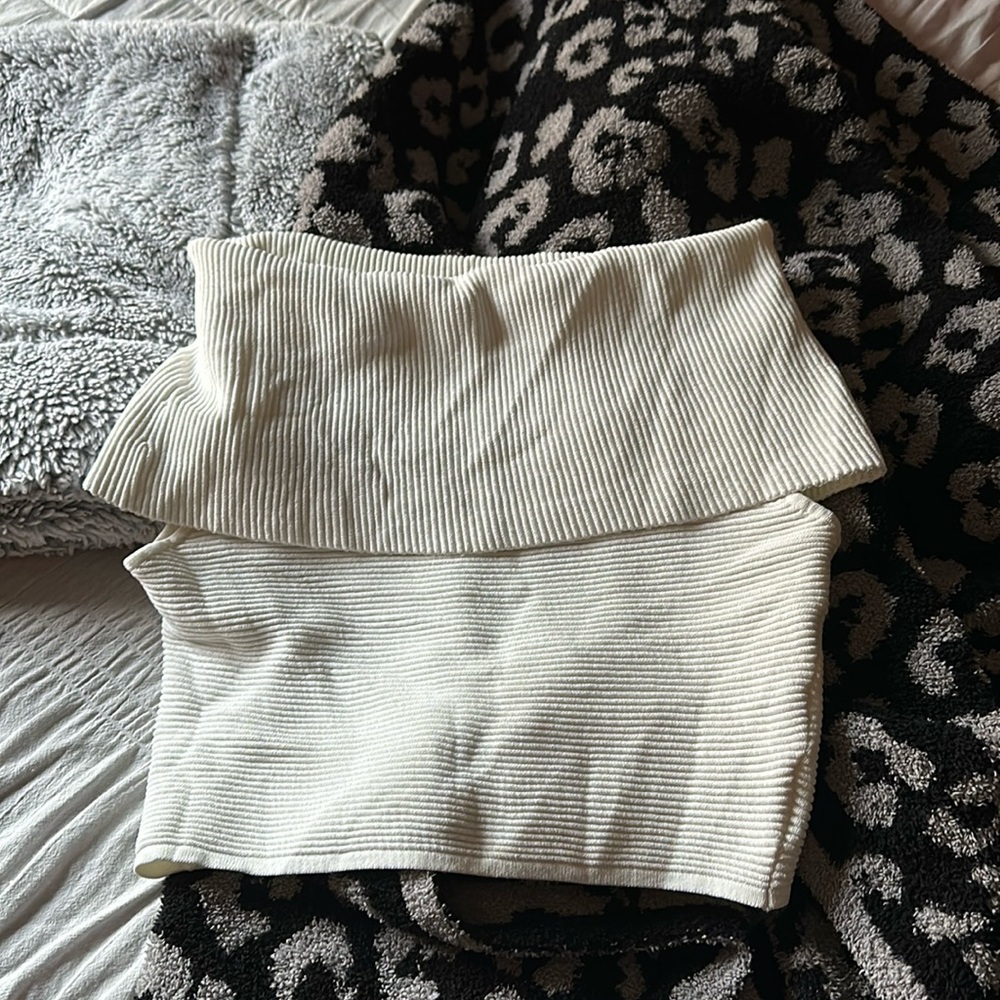 White ribbed off the shoulder top